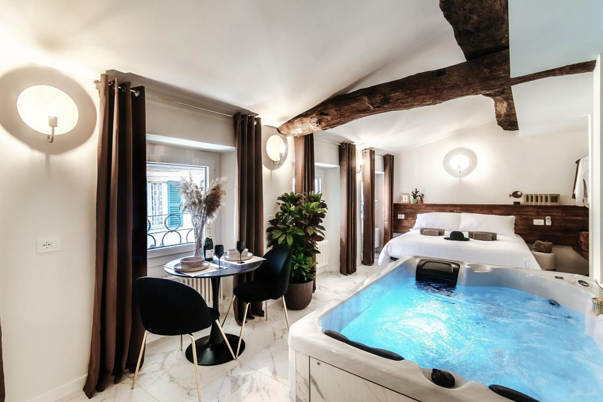 Appartement Sahara & Amazzonia Luxury Rooms- The House Of Travelers Como