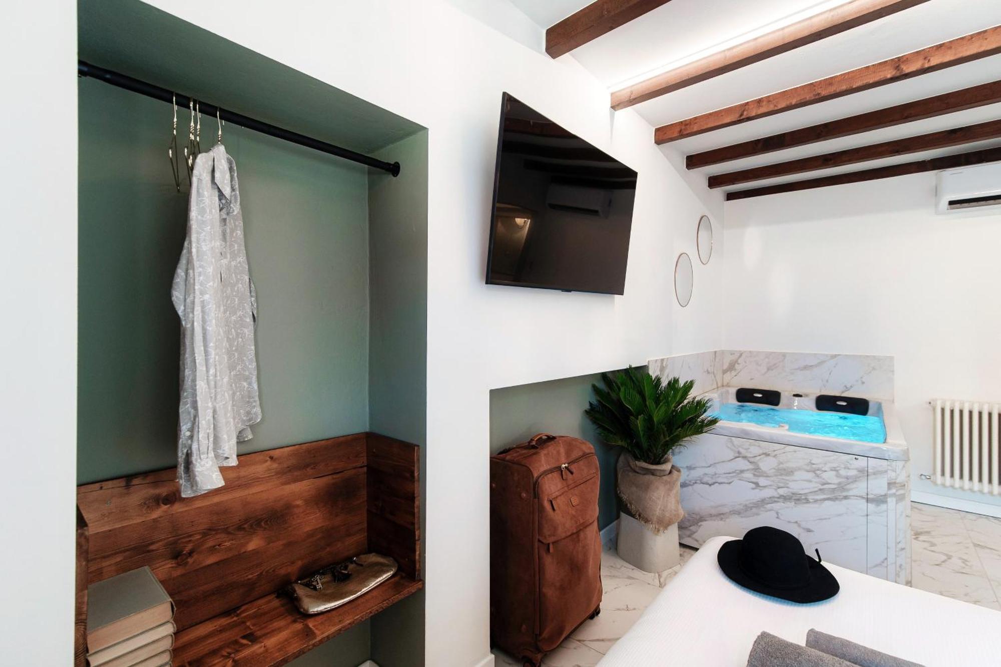 Sahara & Amazzonia Luxury Rooms- The House Of Travelers Appartement *