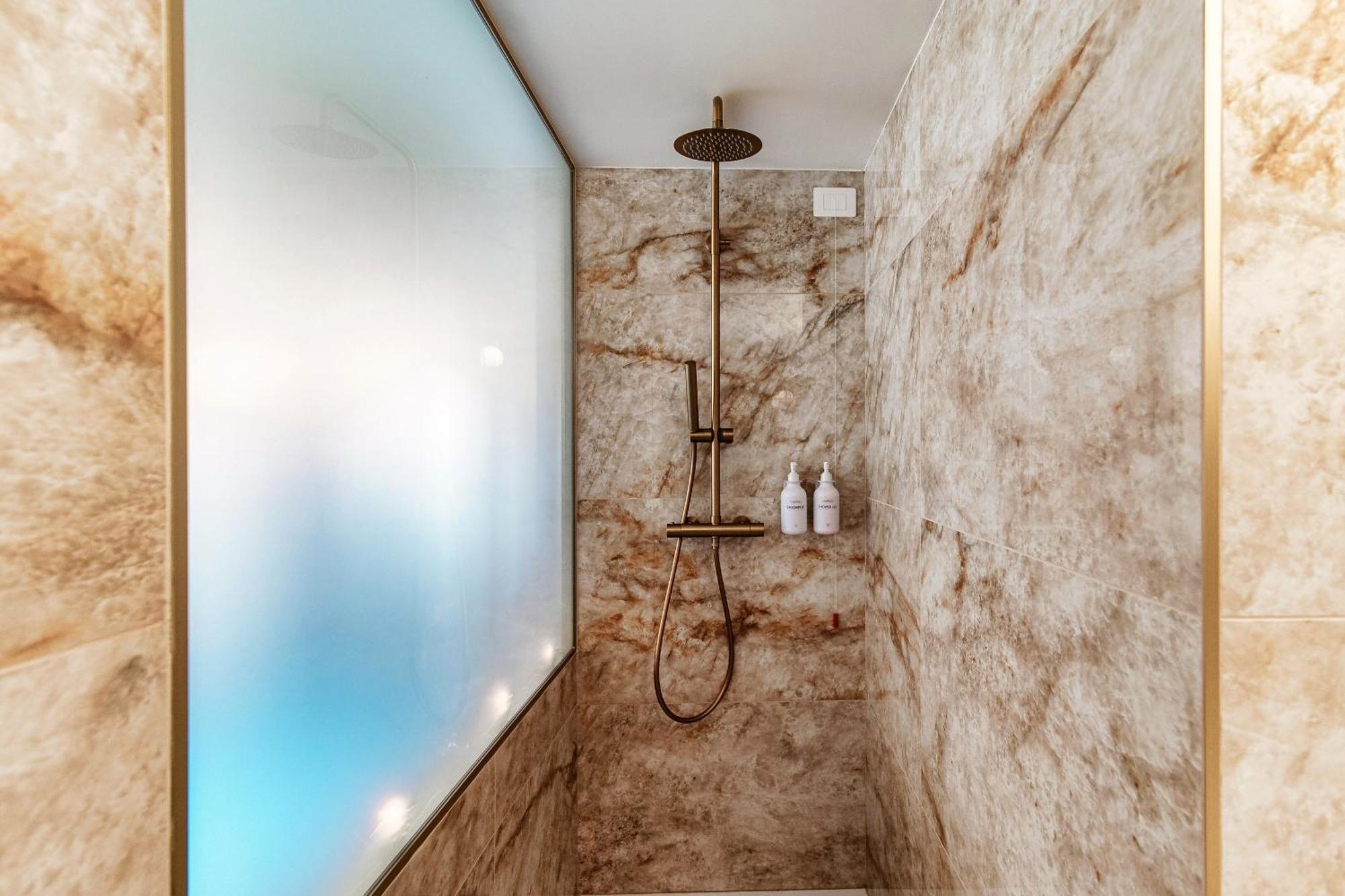Sahara & Amazzonia Luxury Rooms- The House Of Travelers Appartement *